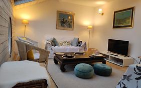Charme appartement entier près Paris La Défense Nanterre